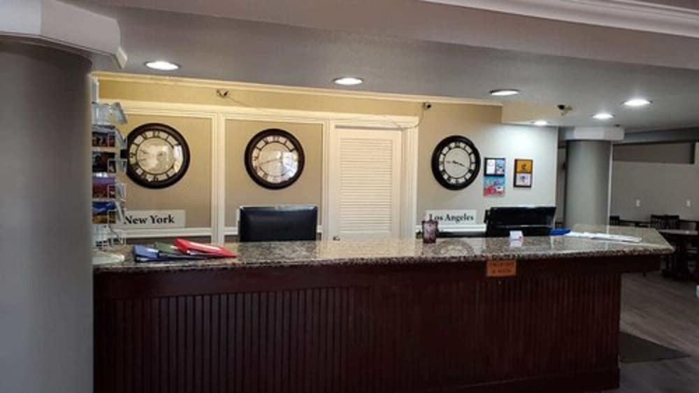 Ramada By Wyndham Barstow 24/36