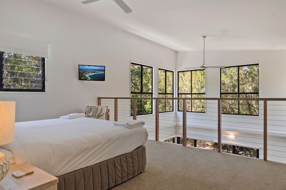 Beach Road Holiday Homes 24/76