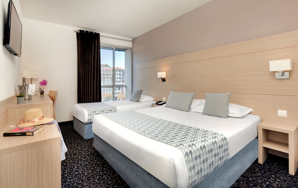 Hotel Mediterranee 17/67