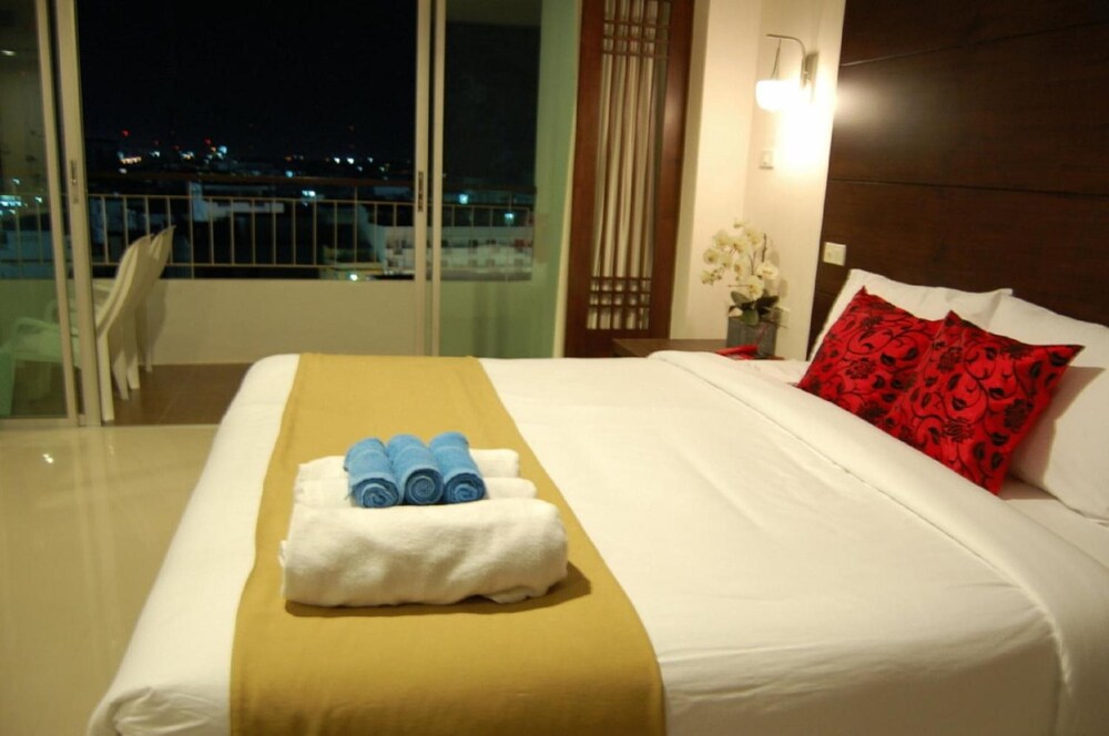 Baan Manthana Hotel 26/50