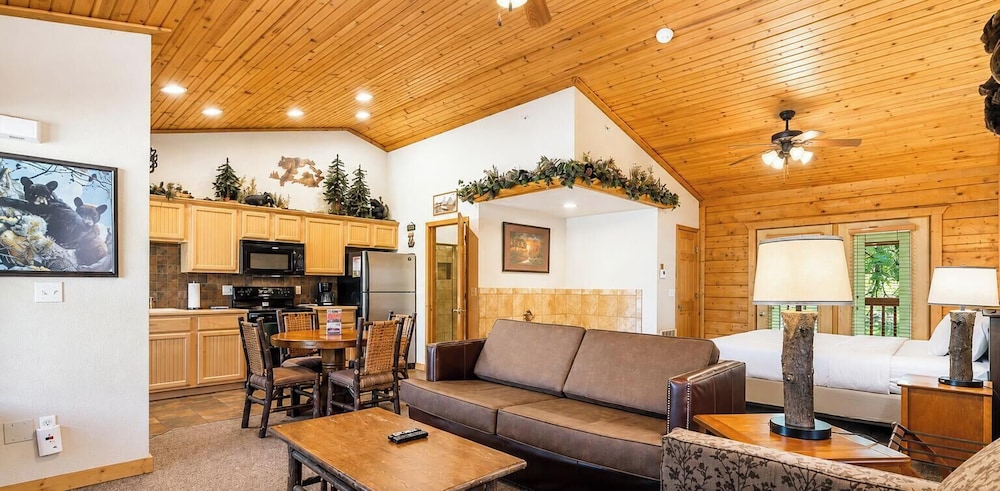 Cabins At Grand Mountain By Thousand Hills Resort 30/49