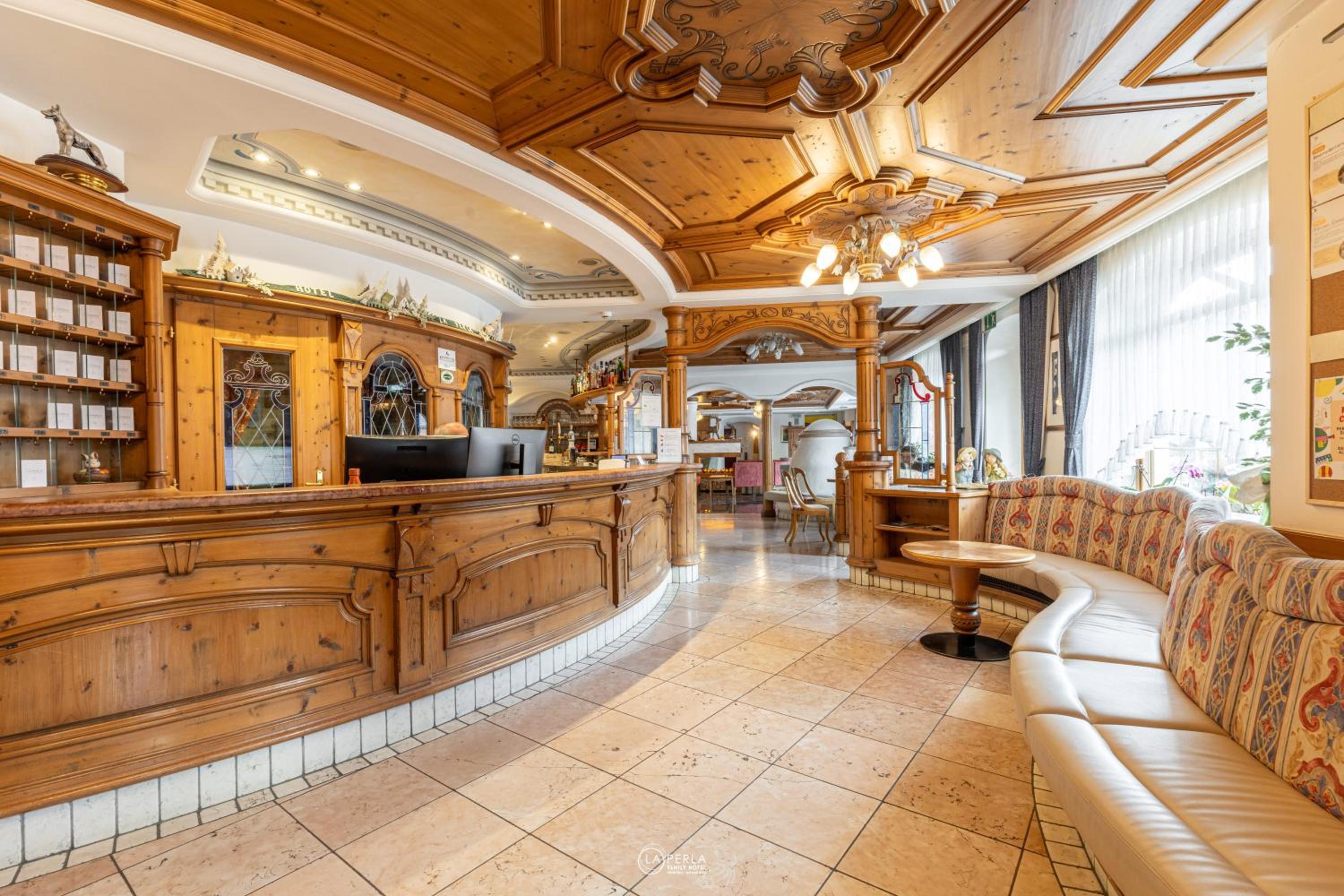 FAMILY HOTEL LA PERLA 9/53