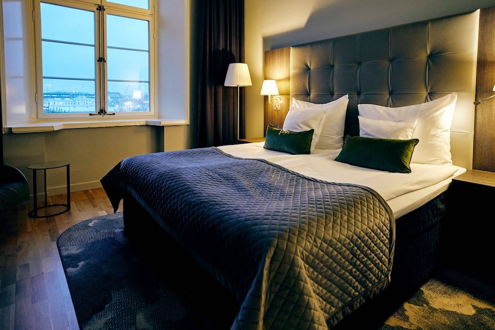 STANDARD, DOUBLE BED
