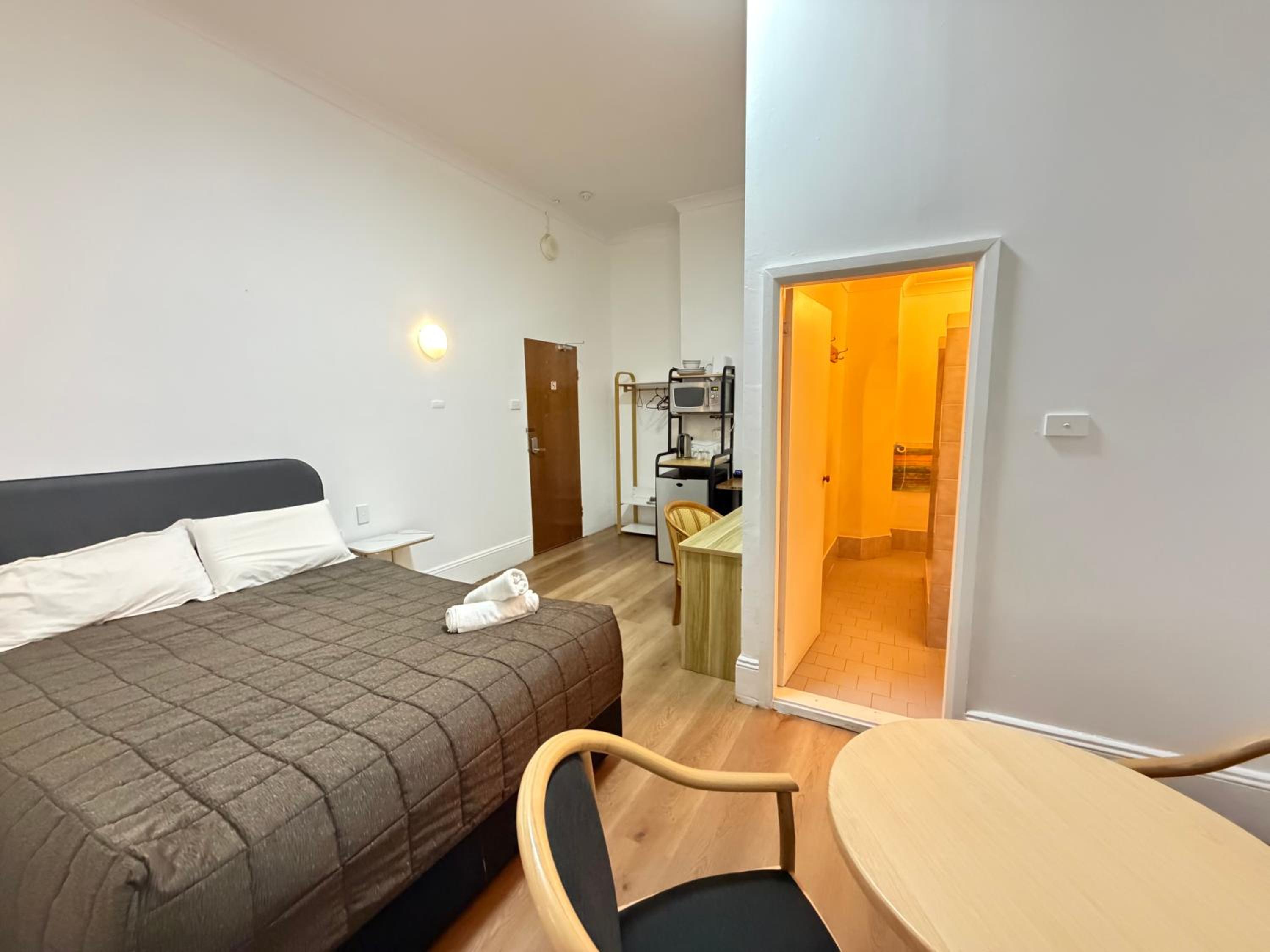 غرفة ديلوكس بسرير كوين بحمام خاص، Alpine Heritage Motel 5/10