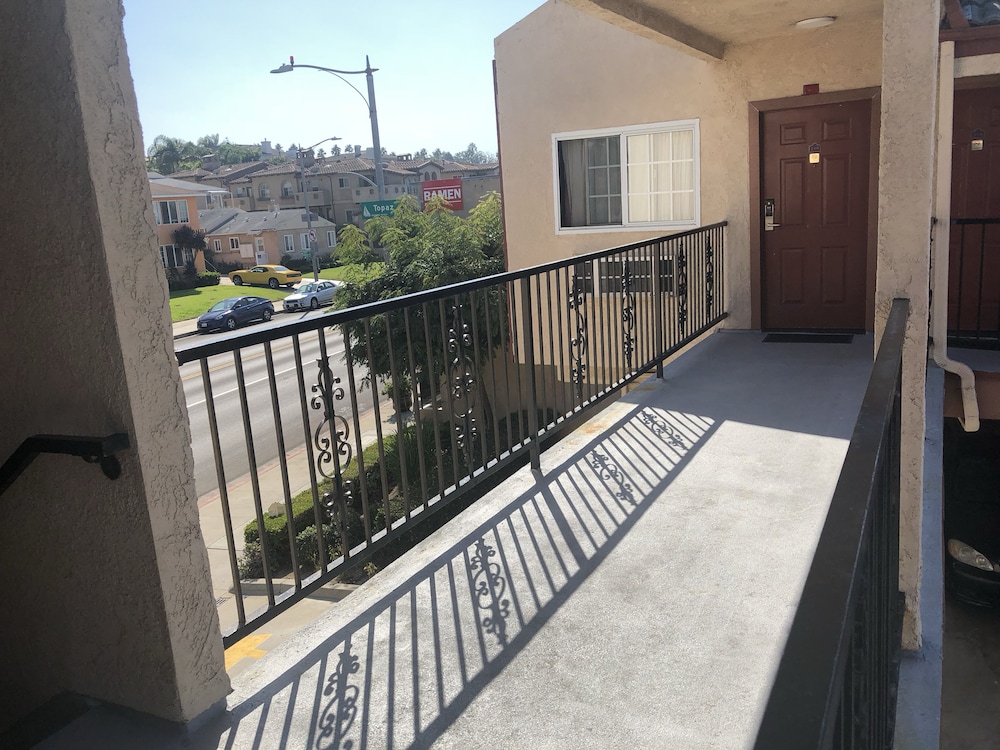 Moonlite Inn Redondo Beach 39/50