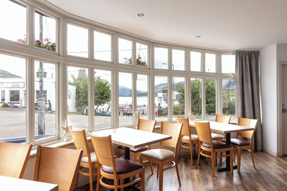Caledonian Hotel Ullapool 50/62