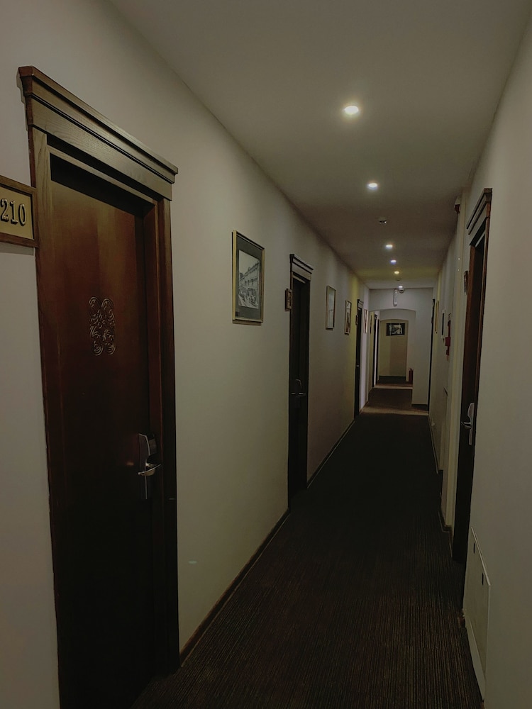 OLD METEKHI HOTEL photo5