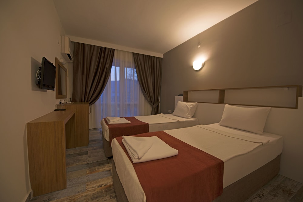 Grand Emir Hotel & SPA 65/85