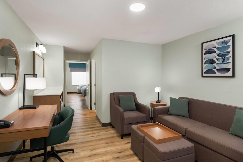 Wingate by Wyndham Mansfield OH 35/53