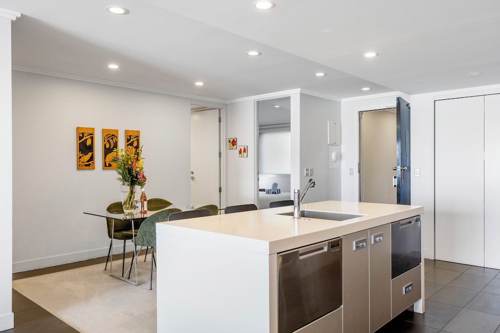 Sacred Waters Apartments 8/50