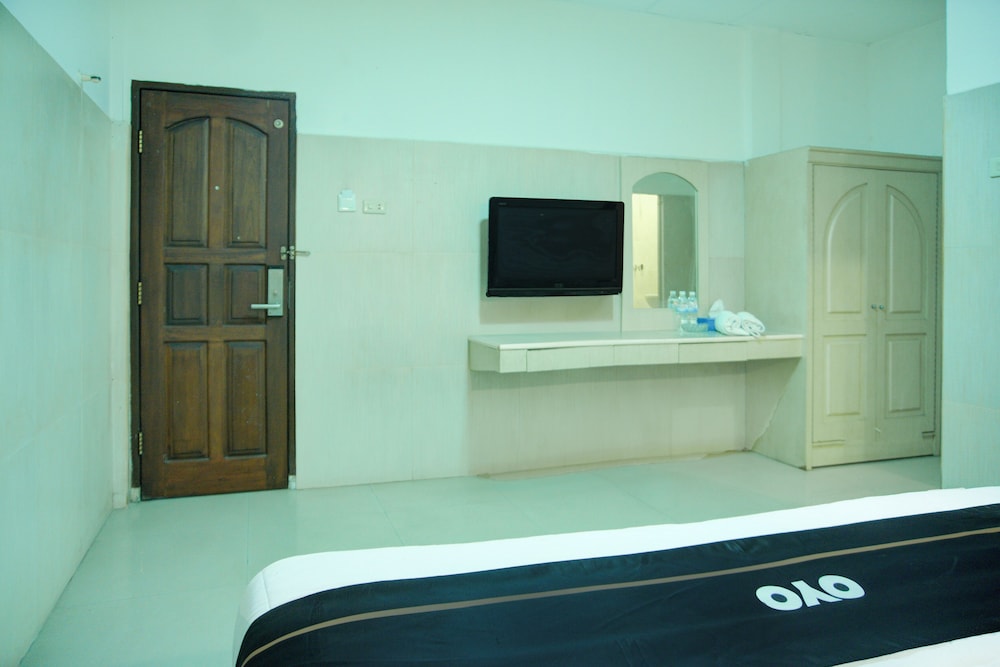 Townhouse Oak Palembang Near Jembatan Ampera Formerly Azzura Hotel 30/32