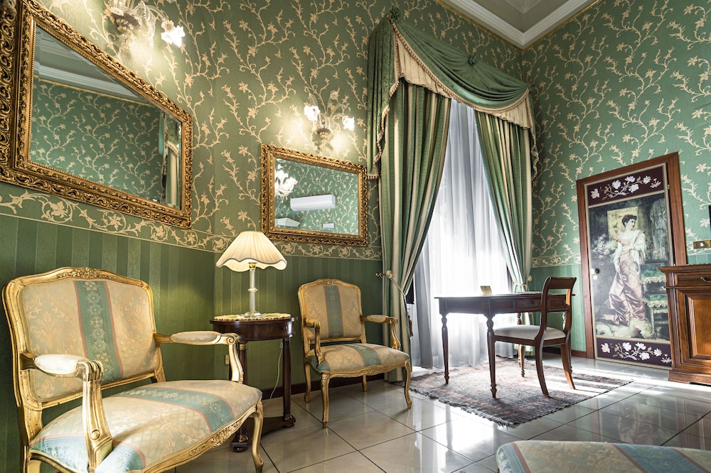 Villa Romeo 25/36