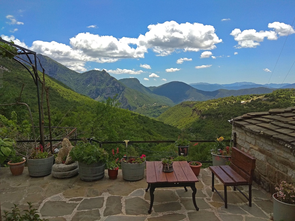 Guesthouse Iro 22/26