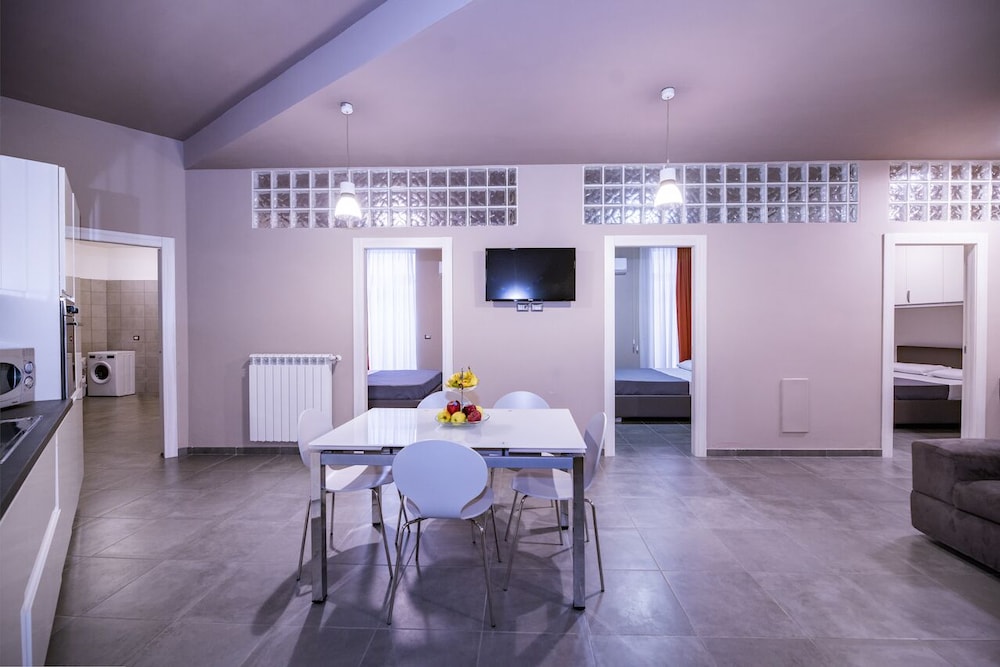 ERACLE HOTEL 43/61