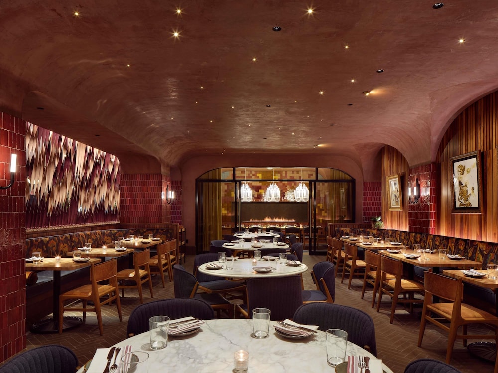 21c Museum Hotel St Louis 39/53