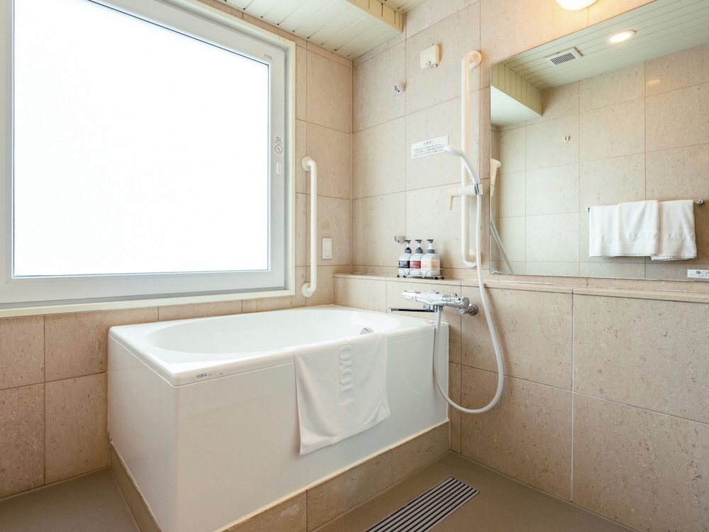 Toyoko Inn Chubu International Airport No.1 66/68
