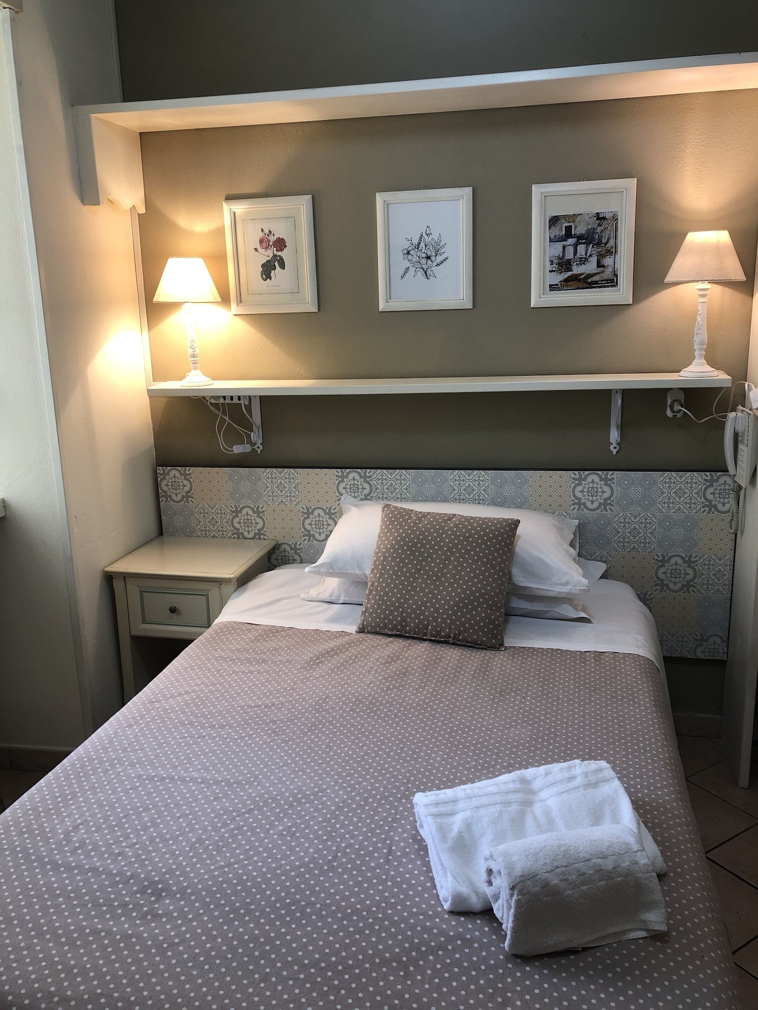 Economy, French Bed، Hotel Europeo 4/6