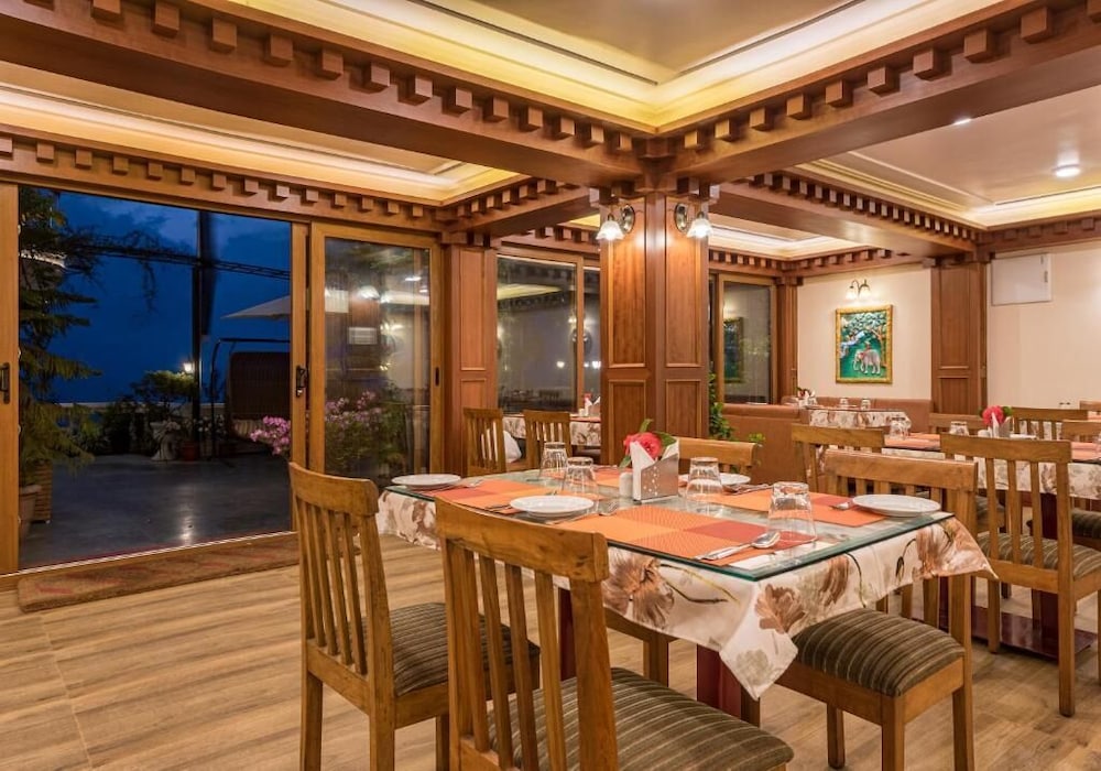 Udaan Dekeling Resort 45/54