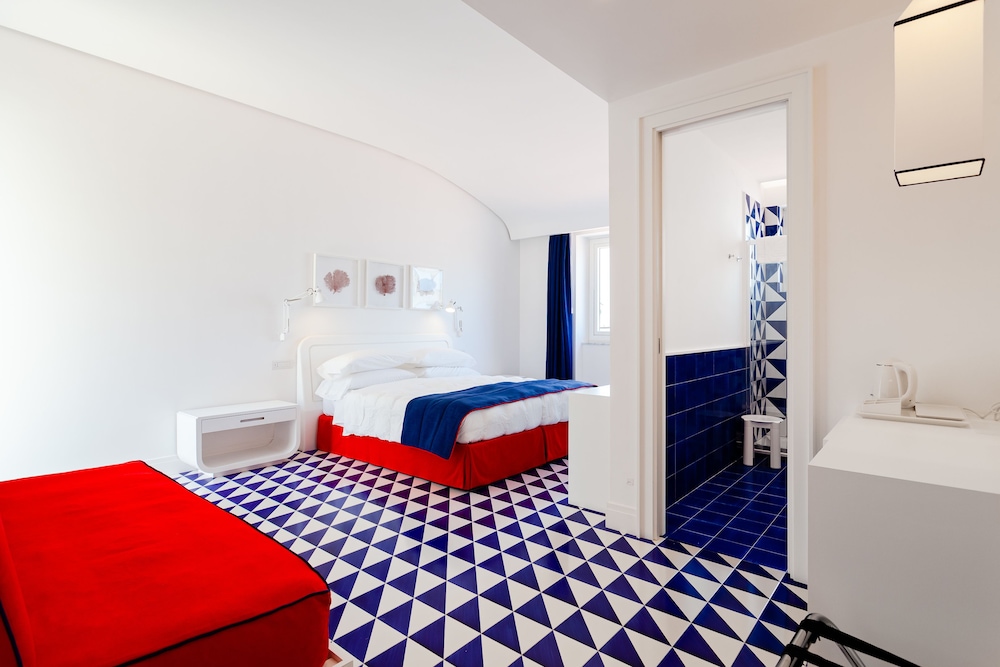 Maison Blu - Intimate Guest House 24/27