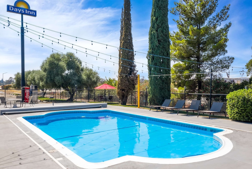 Days Inn By Wyndham Red Bluff 25/42