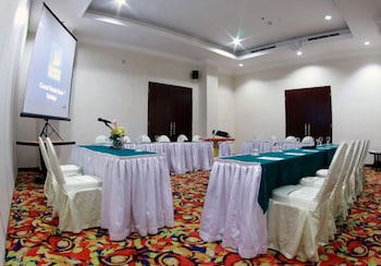 Grand Wahid Hotel Salatiga 55/61