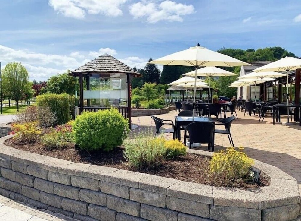MILL PARK HOTEL 2/59