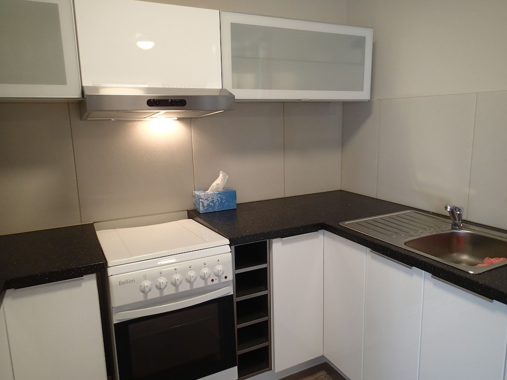 DUNGOWAN HOLIDAY ACCOMODATION 75/75