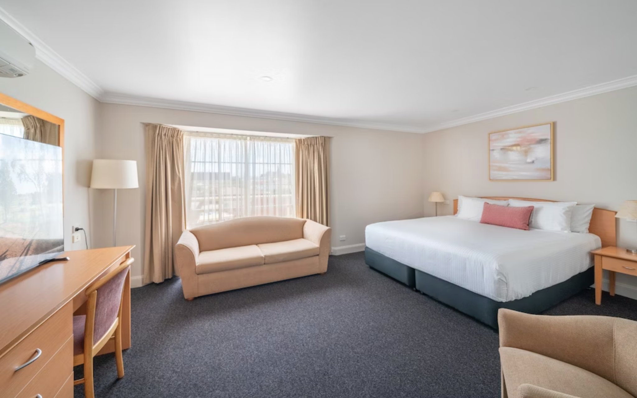 Heritage Inn Bathurst 11/60
