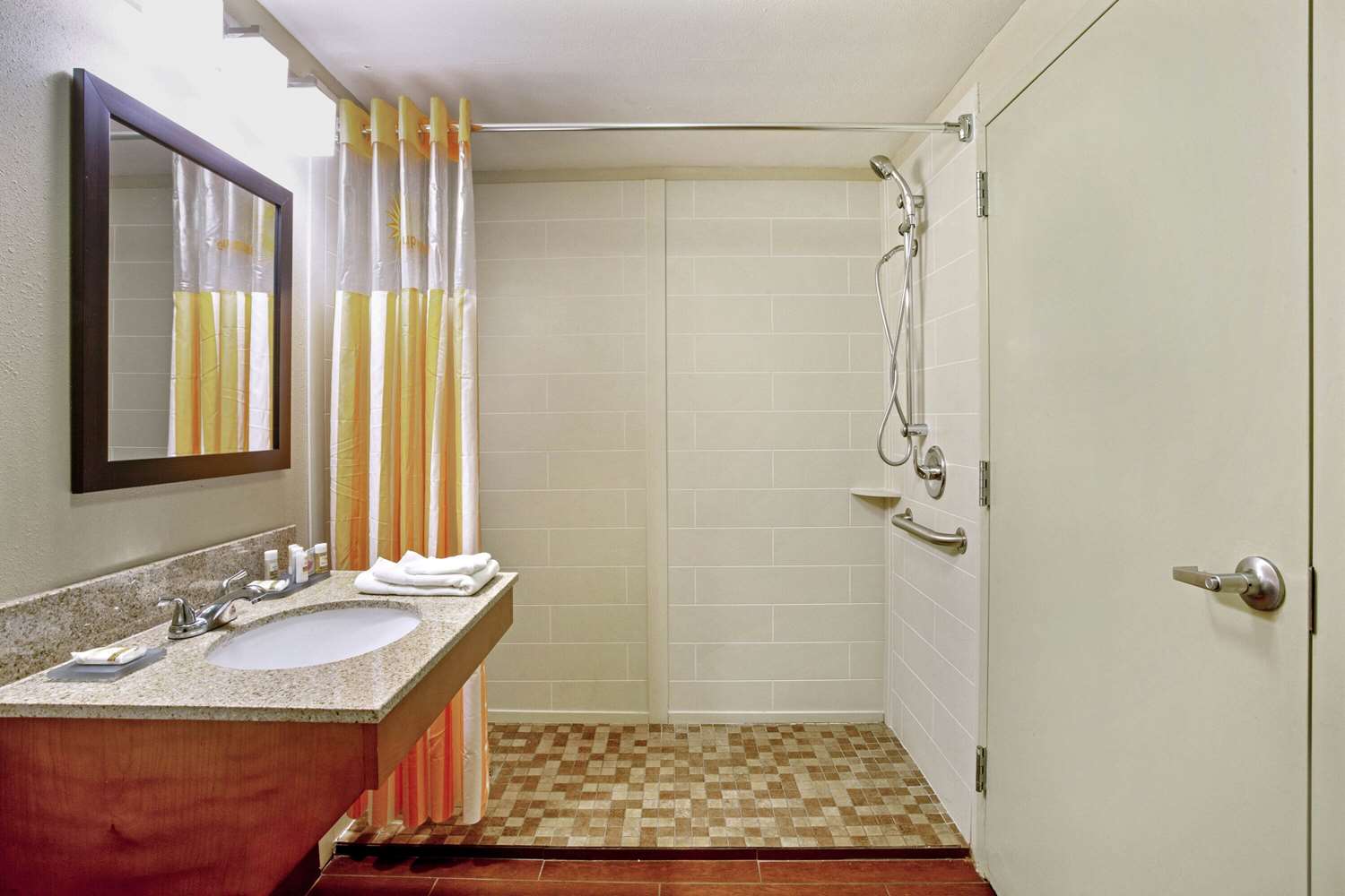 La Quinta Inn Williamsburg Historic Area 25/25