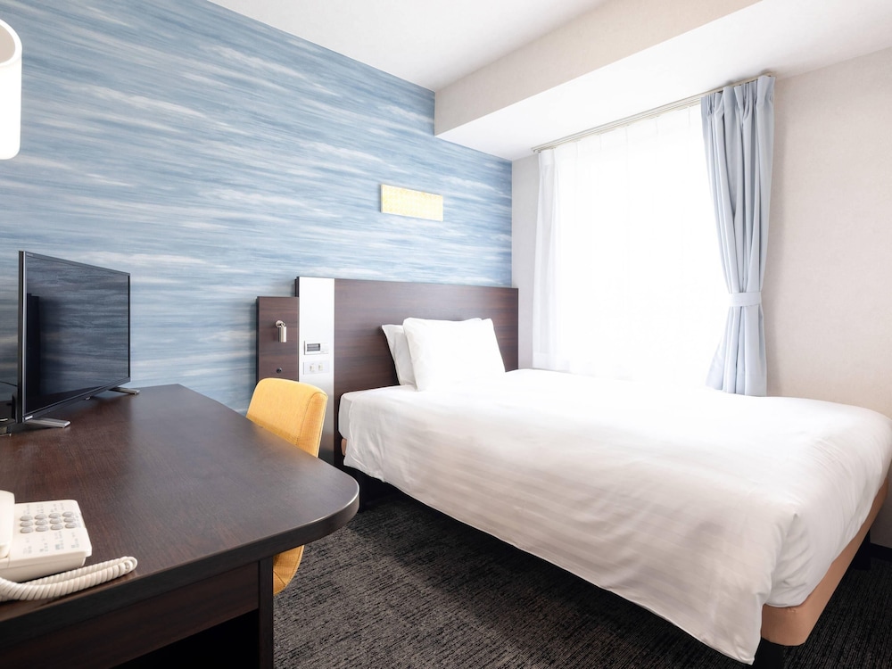 ROOM, DOUBLE BED