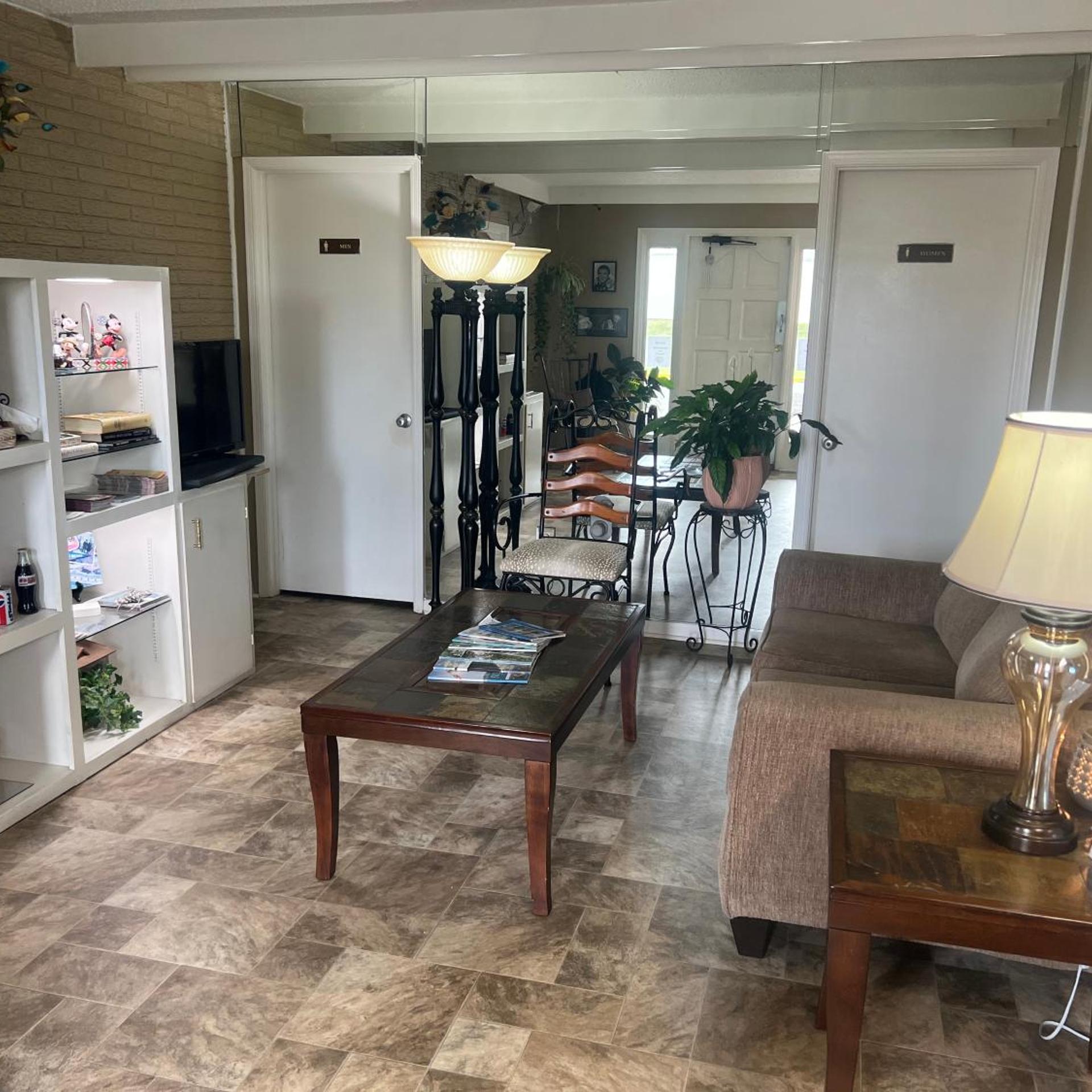 Towne Inn 28/50