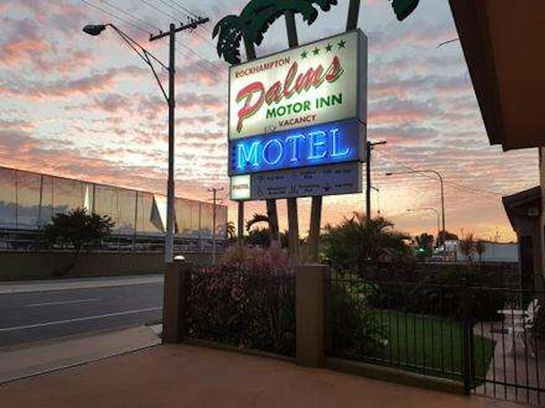 Rockhampton Palms Motor Inn 9/10