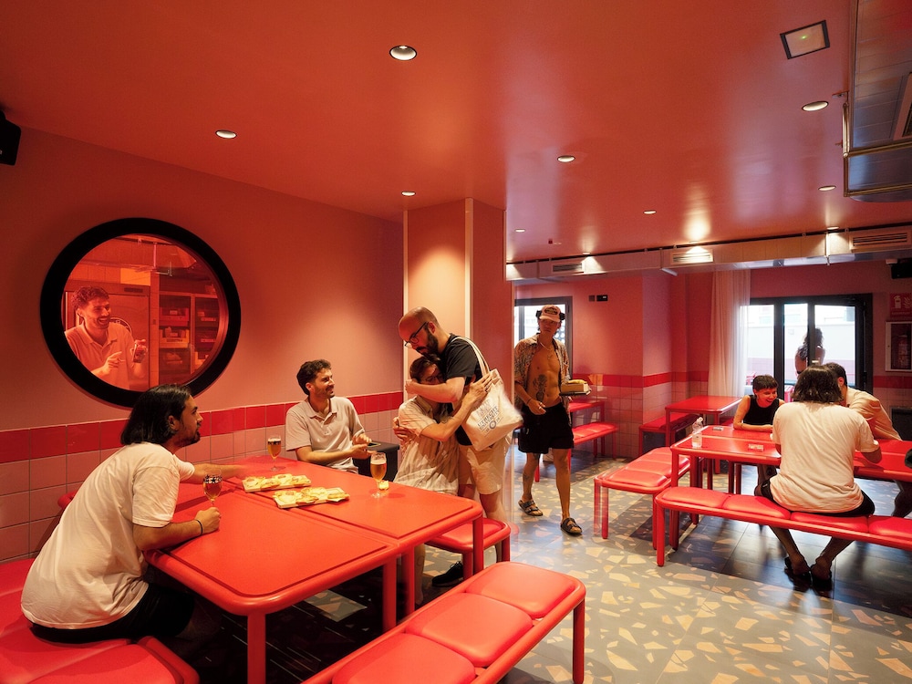 Amistat City Hostel Barcelona 34/50