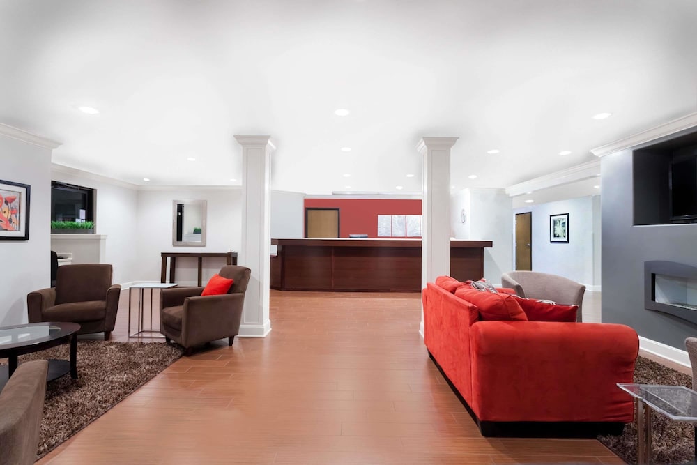 Ramada by Wyndham Tell City 26/35