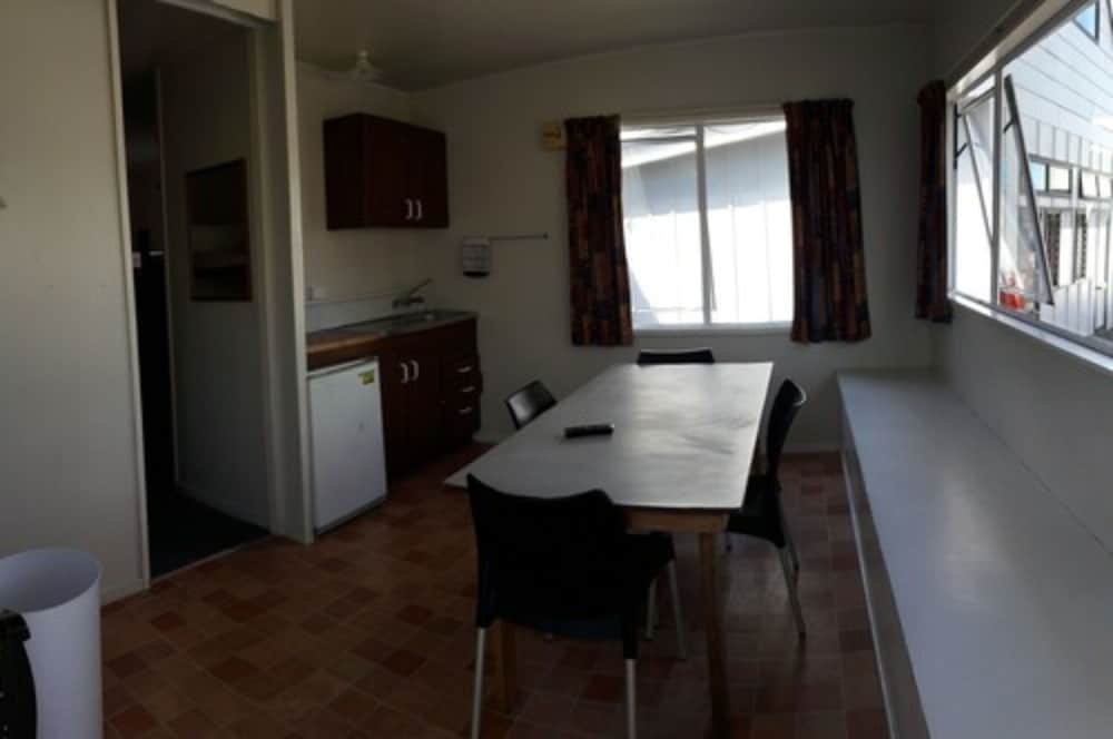 Auckland North Shore Motels & Holiday Park 29/56