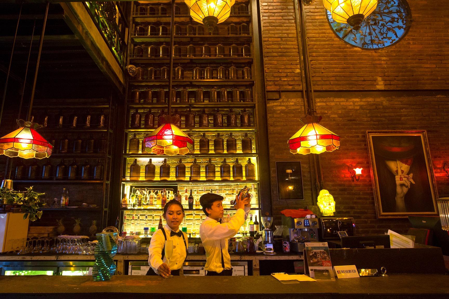 Sama Sama Suites and Restaurant 1/19
