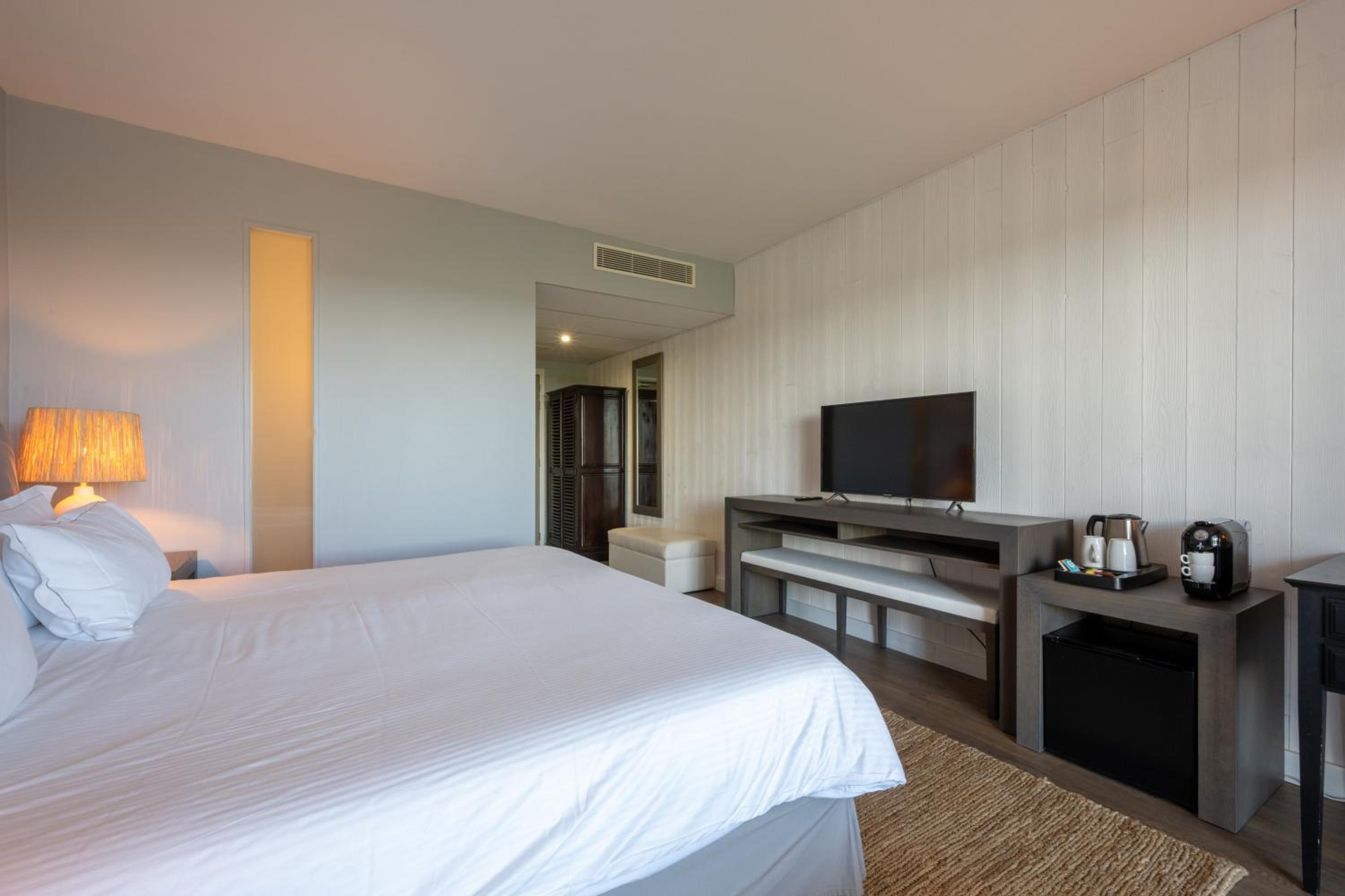 Premium, Double Bed, Water Courtyard Side View, Hotel Atalante - Relais Thalasso & Spa 5/10
