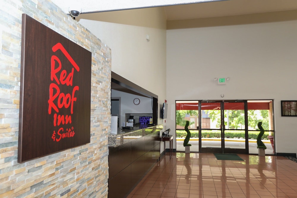 Red Roof Inn Lexington - Hamburg 9/41