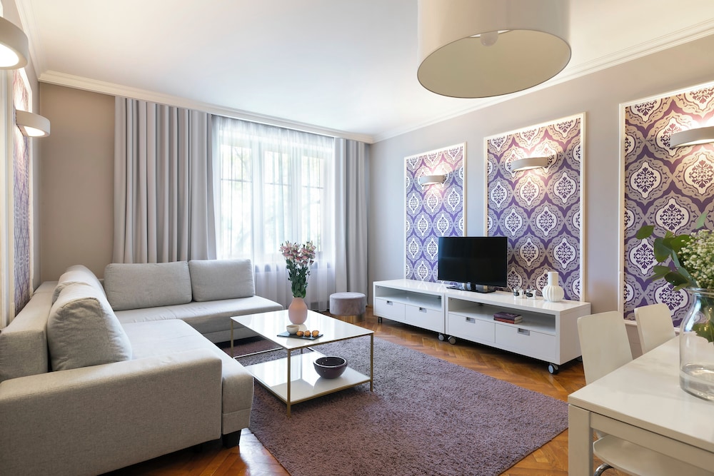 Liv Inn Aparthotel 45/66