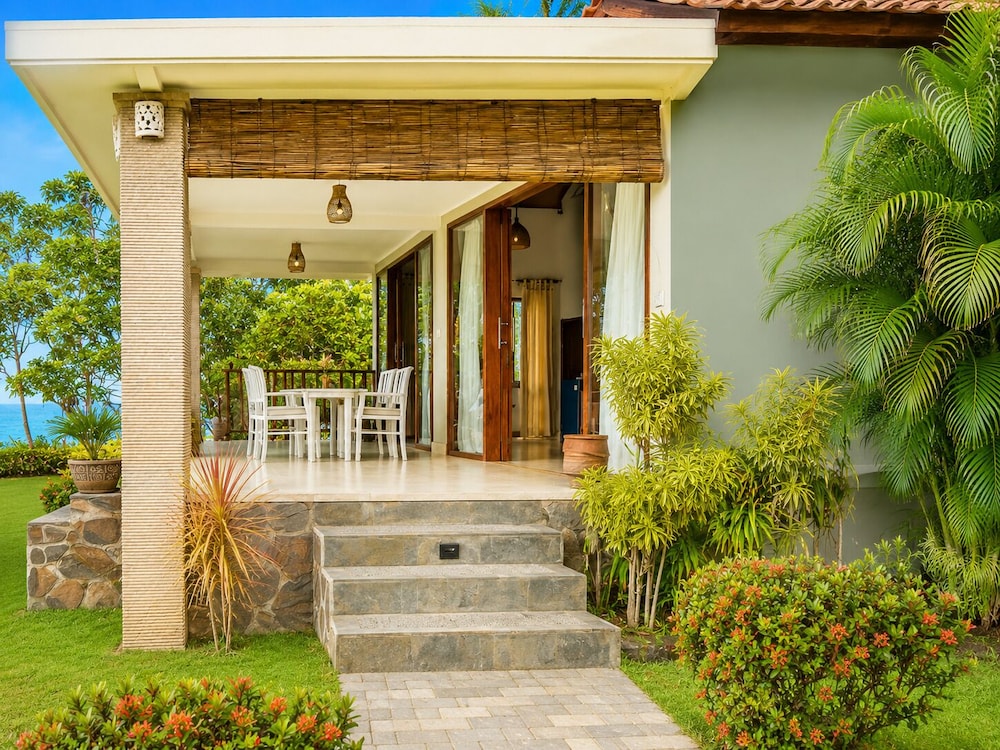 Relax Bali Dive & Spa Resort 2/50