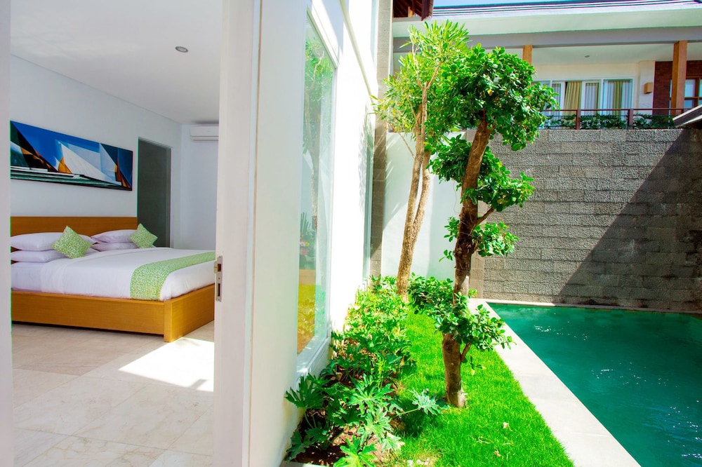 Apple Villa And Apartment 45/50