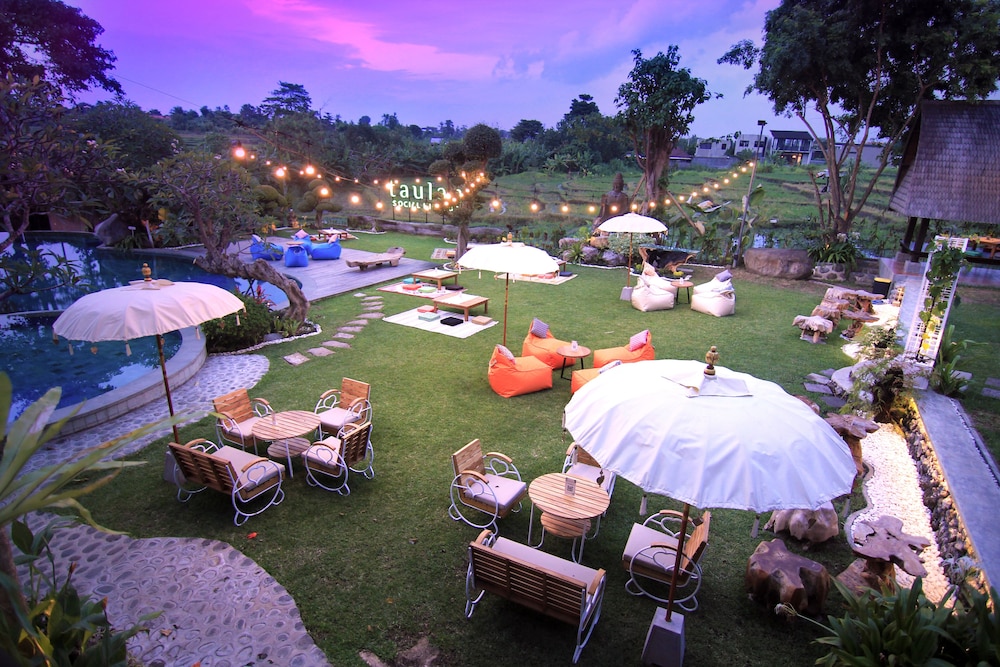 Taulan Villa and Restaurant 42/50