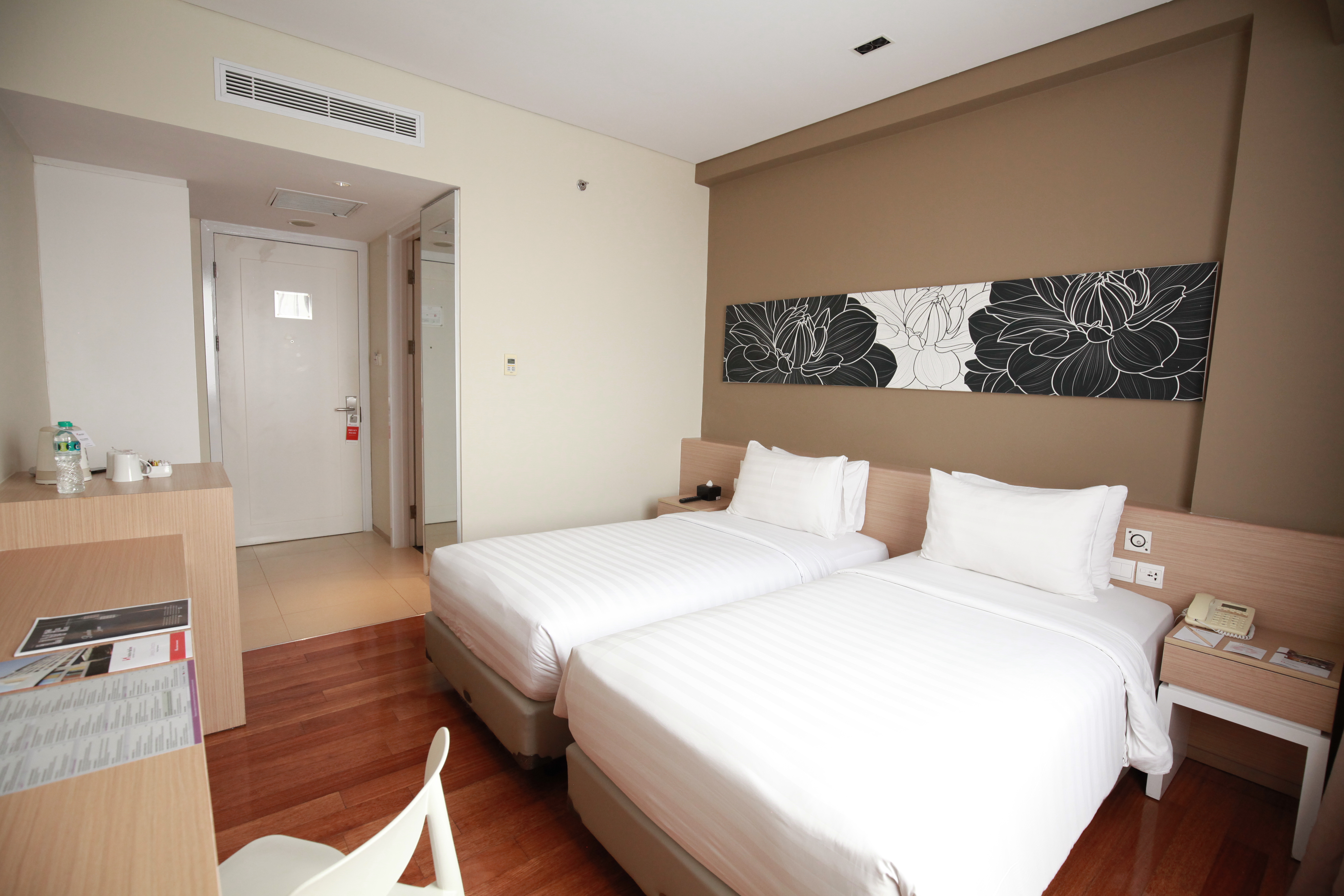 Superior, Twin Beds