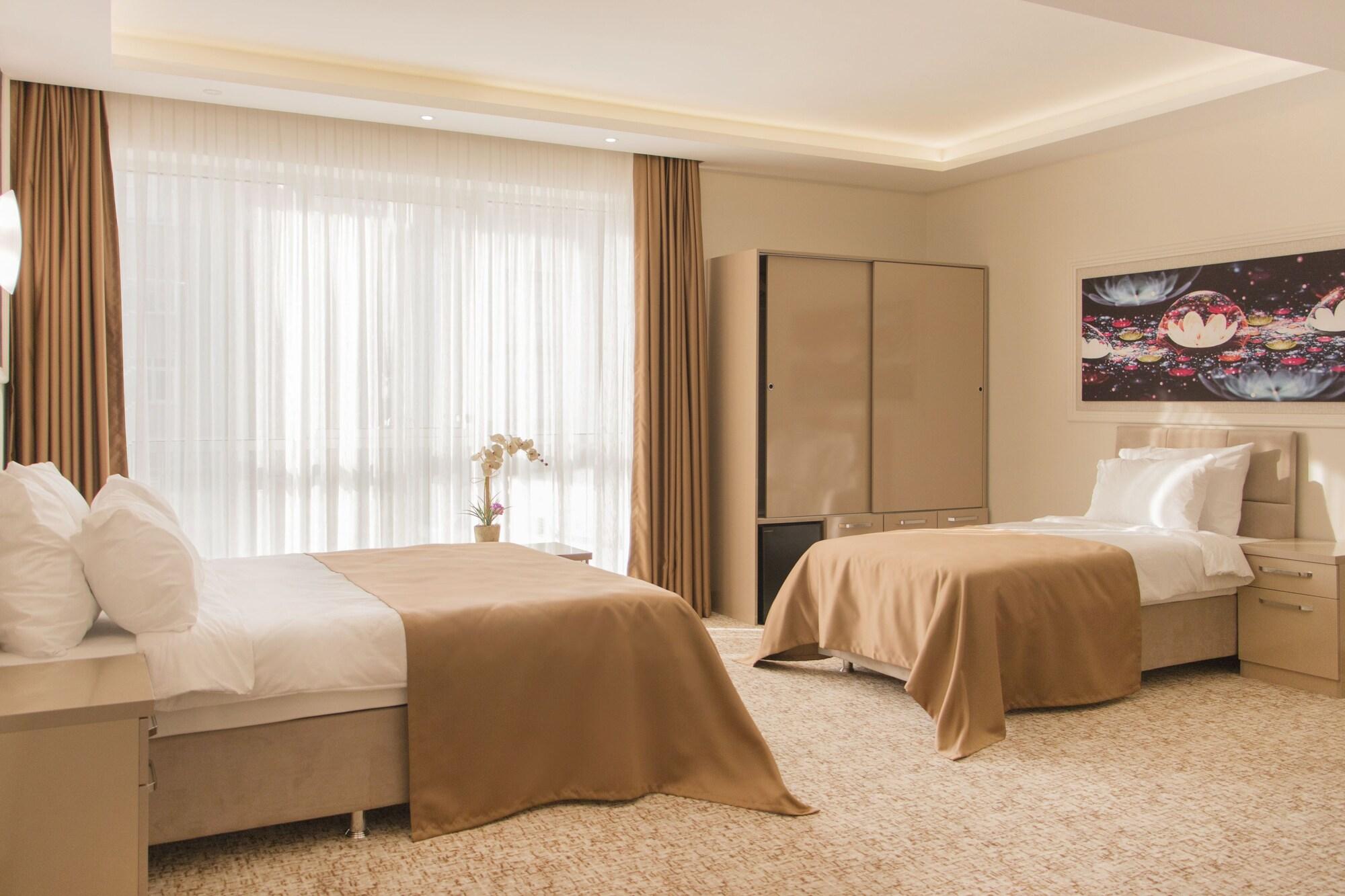 Goldhan Hotel 16/48