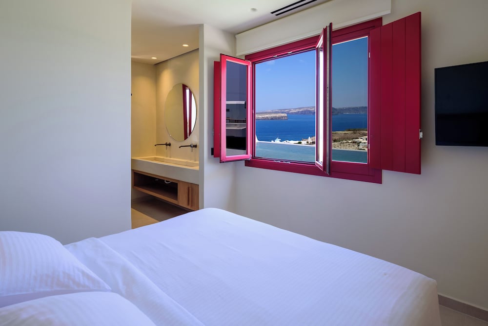 Potnia Theron Suites 28/79
