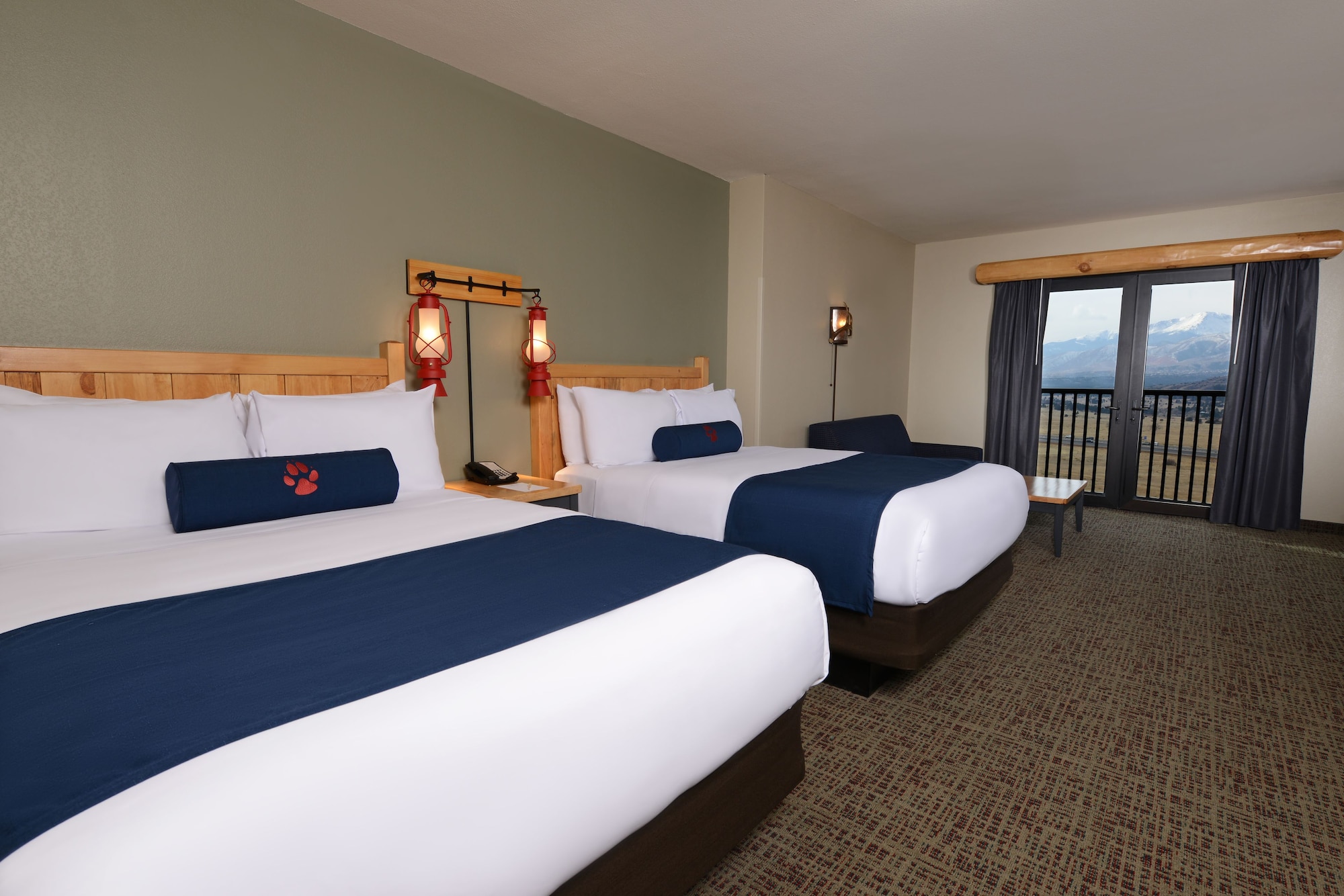 FAMILY SUITE