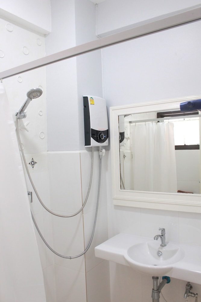 Shan Boutique Hotel 51/54