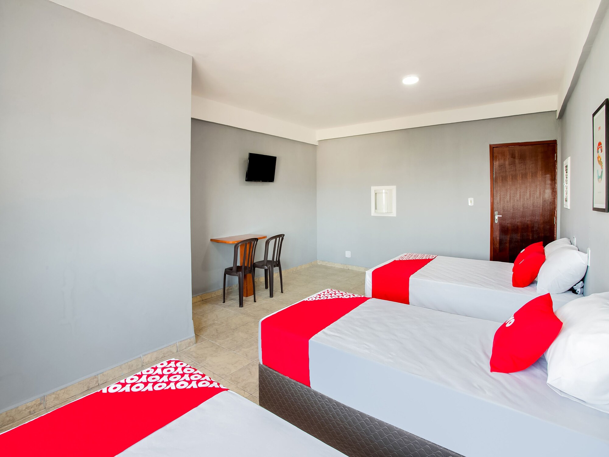 ROOM, QUADRUPLE, 4 BEDS