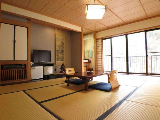 Shirataki Hotel 31/39