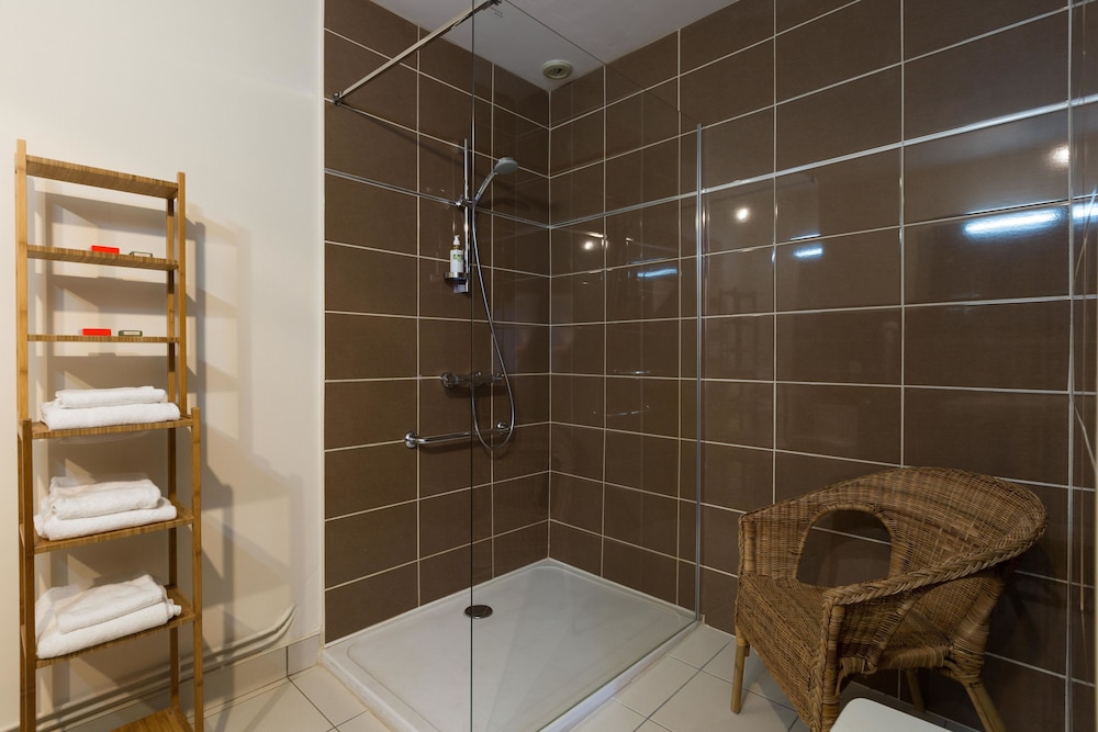 HOTEL ARVOR 35/36